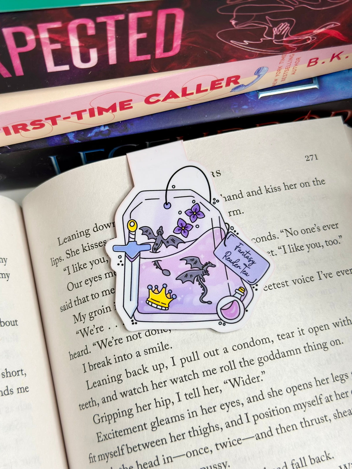 Fantasy Reader Tea Bag Magnetic Bookmark